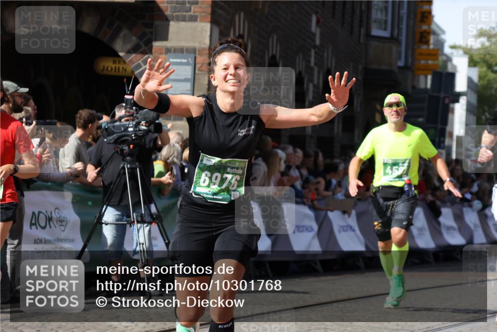 13.09.2026 - 21. swb-Marathon Bremen Strokosch-Dieckow http://msf.ph/oto/10301768 13.09.2026 13:21:50 Ziel 1130, 2088, 2570, 2904, 3120, 3202, 3435, 3655, 3930, 4165, 4234, 4445, 4484, 4519, 5542, 6862, 7176, 8184, 8270, 8384, 8730, 8923, 9048, 9514, 9722, 9900, 13145, 141, 148, 1209, 2051, 3338, 3652, 3774, 4581, 5193, 7098, 8438, 8452, 8924, 9599 meine-sportfotos.de
