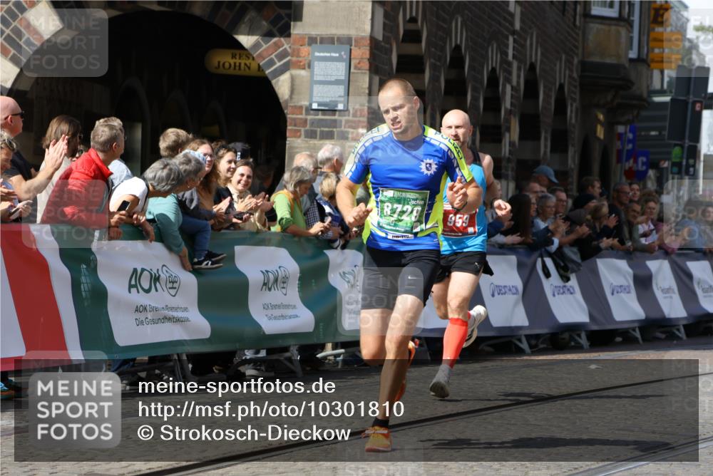 13.09.2026 - 21. swb-Marathon Bremen Strokosch-Dieckow http://msf.ph/oto/10301810 13.09.2026 12:52:44 Ziel 525, 959, 1357, 1507, 7768, 417, 553, 2100, 7244, 8077, 9522 meine-sportfotos.de