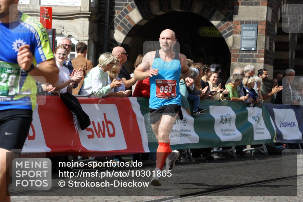 13.09.2026 - 21. swb-Marathon Bremen Strokosch-Dieckow http://msf.ph/oto/10301865 13.09.2026 12:52:45 Ziel 525, 959, 1357, 1507, 7768, 417, 2100, 7244, 8077, 9522 meine-sportfotos.de