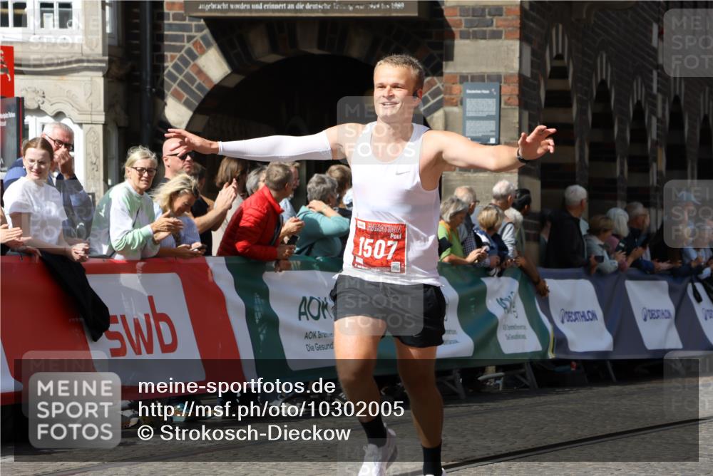 13.09.2026 - 21. swb-Marathon Bremen Strokosch-Dieckow http://msf.ph/oto/10302005 13.09.2026 12:52:48 Ziel 525, 959, 1507, 7768, 417, 2100, 8077, 9522 meine-sportfotos.de