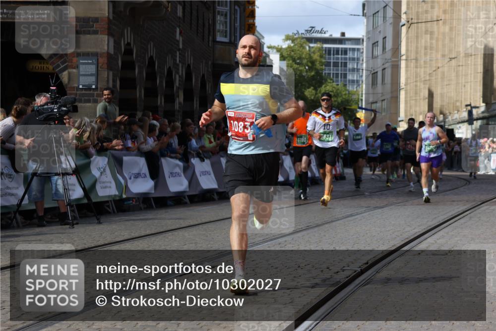 13.09.2026 - 21. swb-Marathon Bremen Strokosch-Dieckow http://msf.ph/oto/10302027 13.09.2026 13:29:54 Ziel 124, 132, 1083, 1243, 1365, 1581, 2076, 2289, 2301, 2742, 2957, 3030, 3721, 4541, 4576, 5244, 5599, 6006, 6103, 6384, 6499, 6690, 6930, 7013, 7079, 7384, 7426, 7649, 7884, 8009, 8481, 8594, 8831, 9534, 9747, 9770, 10013, 13031, 1205, 1308, 1611, 1653, 1759, 1780, 1848, 2126, 3190, 5039, 5198, 5348, 5631, 6225, 6720, 6942, 6992, 6994, 7609, 7932, 8110, 8115, 8470, 9104, 9125 meine-sportfotos.de