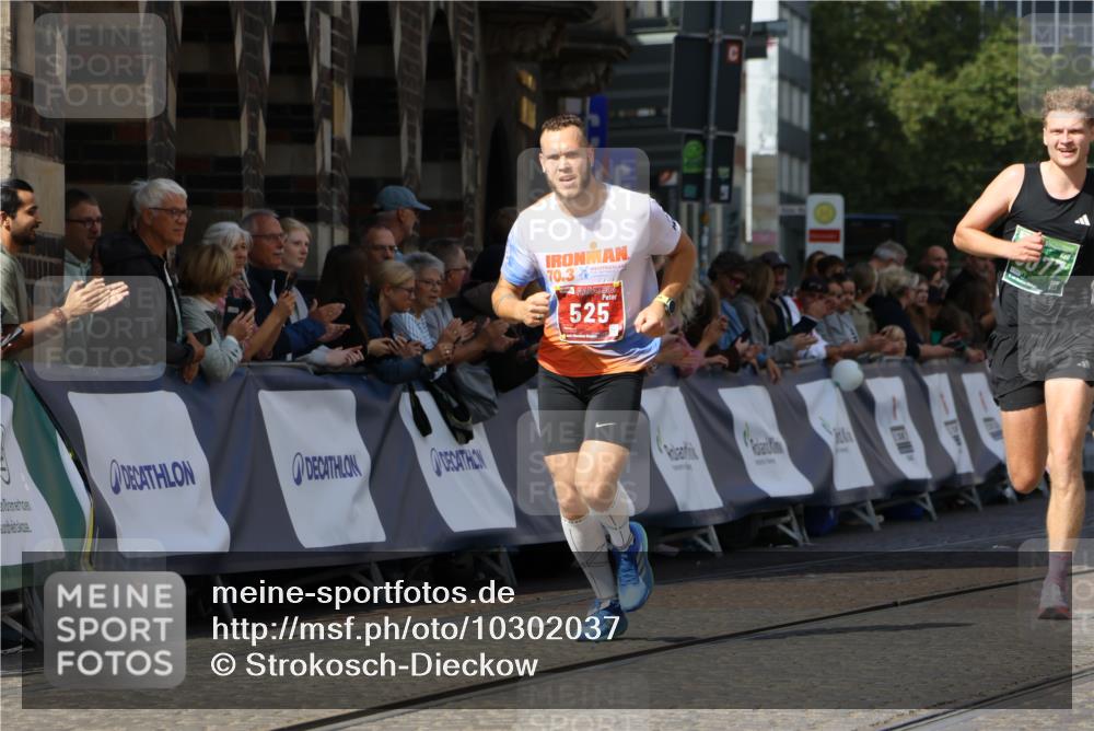 13.09.2026 - 21. swb-Marathon Bremen Strokosch-Dieckow http://msf.ph/oto/10302037 13.09.2026 12:52:55 Ziel 525, 7768, 8729, 7650, 8077, 9522 meine-sportfotos.de