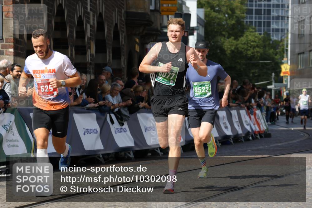 13.09.2026 - 21. swb-Marathon Bremen Strokosch-Dieckow http://msf.ph/oto/10302098 13.09.2026 12:52:56 Ziel 525, 553, 7768, 8729, 2585, 7650, 8077, 9522 meine-sportfotos.de