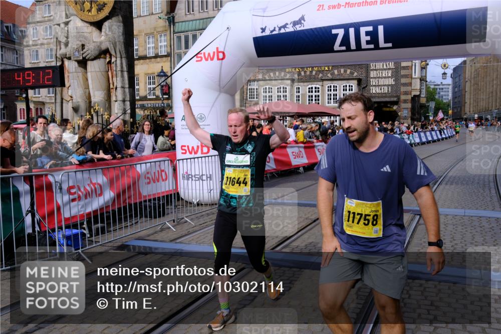 13.09.2026 - 21. swb-Marathon Bremen Tim E. http://msf.ph/oto/10302114 13.09.2026 10:44:29 Ziel 10342, 10956, 11108, 11148, 11644, 11758, 13538 meine-sportfotos.de