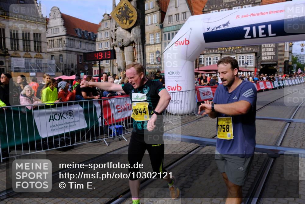 13.09.2026 - 21. swb-Marathon Bremen Tim E. http://msf.ph/oto/10302121 13.09.2026 10:44:30 Ziel 10342, 10956, 11108, 11148, 11644, 11758, 13538 meine-sportfotos.de
