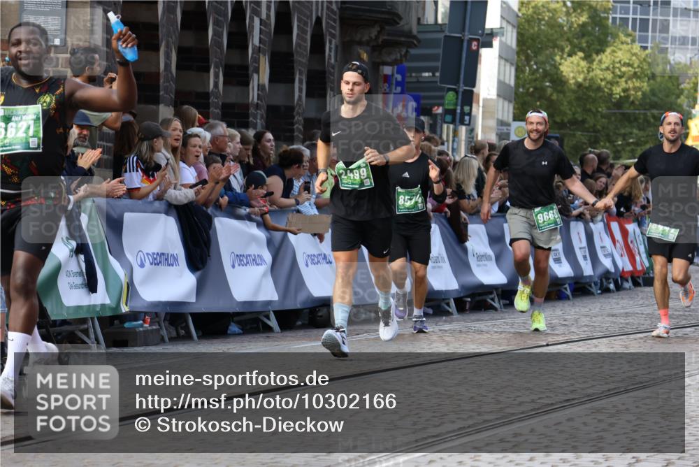 13.09.2026 - 21. swb-Marathon Bremen Strokosch-Dieckow http://msf.ph/oto/10302166 13.09.2026 13:22:12 Ziel 141, 572, 1209, 2051, 2397, 3290, 3338, 3695, 3774, 3934, 4581, 4735, 5193, 6865, 6976, 7098, 8438, 8924, 8947, 9421, 9599, 10120, 2499, 3855, 4204, 4211, 6621, 8447, 8574, 9668 meine-sportfotos.de