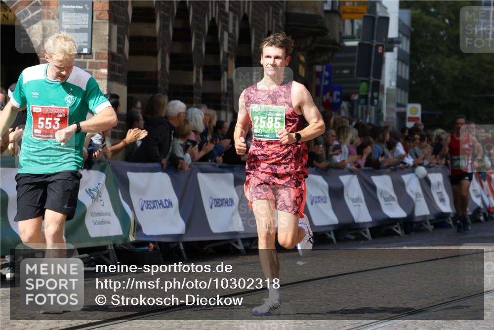 13.09.2026 - 21. swb-Marathon Bremen Strokosch-Dieckow http://msf.ph/oto/10302318 13.09.2026 12:53:10 Ziel 417, 553, 2100, 7244, 8077, 8729, 9522, 2585, 2670, 8081 meine-sportfotos.de