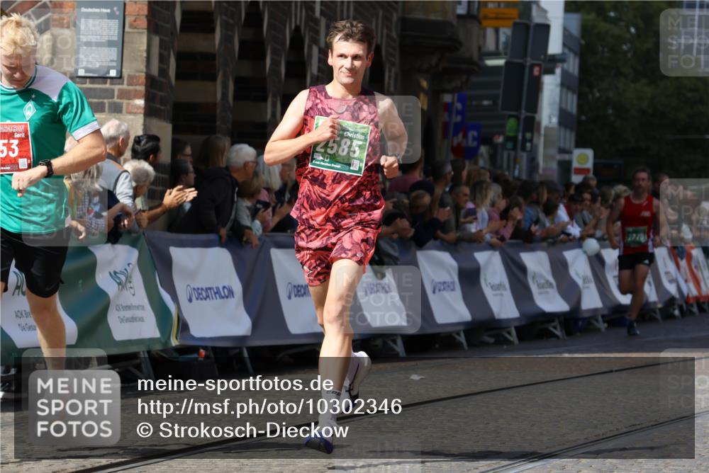 13.09.2026 - 21. swb-Marathon Bremen Strokosch-Dieckow http://msf.ph/oto/10302346 13.09.2026 12:53:10 Ziel 417, 553, 2100, 7244, 8077, 8729, 9522, 2585, 2670, 8081 meine-sportfotos.de