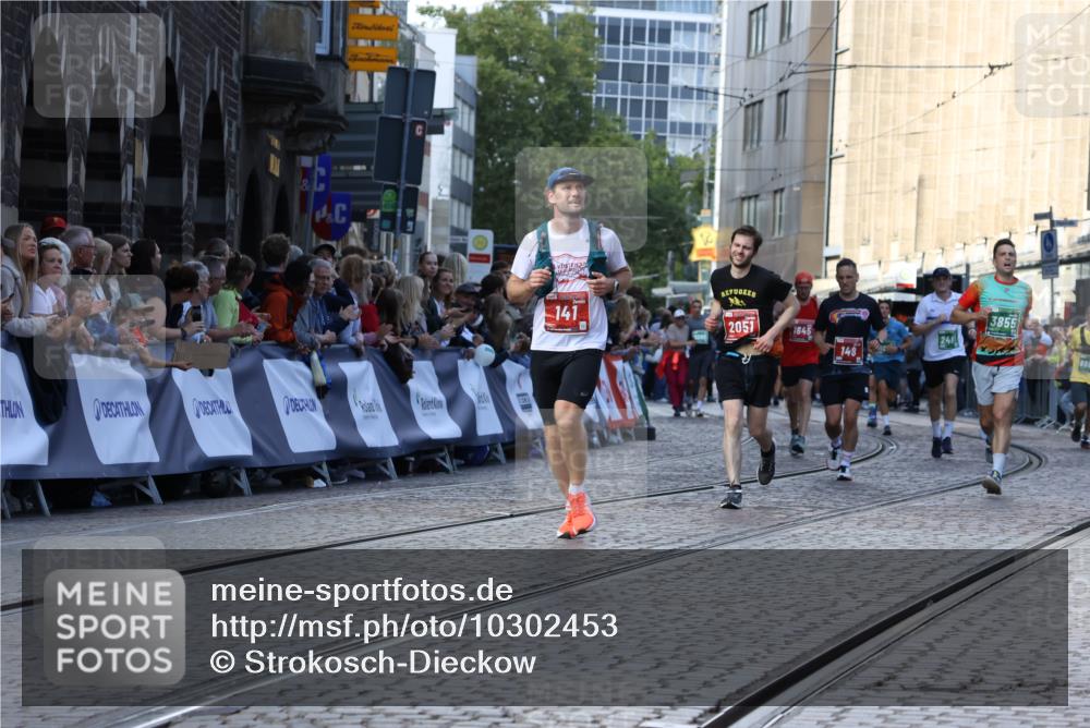 13.09.2026 - 21. swb-Marathon Bremen Strokosch-Dieckow http://msf.ph/oto/10302453 13.09.2026 13:22:20 Ziel 141, 148, 1209, 1645, 2051, 3021, 3338, 3652, 3774, 4581, 5193, 6976, 7098, 8438, 8452, 8924, 8947, 9599, 9839, 10120, 1933, 2481, 3855, 4697, 6891, 7586, 8547, 8694 meine-sportfotos.de