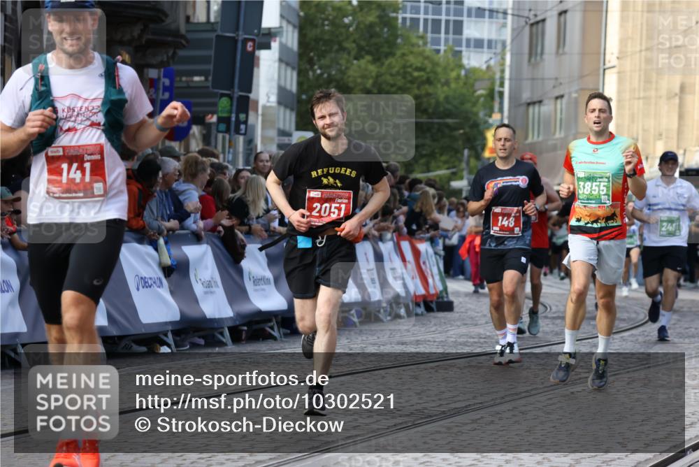 13.09.2026 - 21. swb-Marathon Bremen Strokosch-Dieckow http://msf.ph/oto/10302521 13.09.2026 13:22:23 Ziel 141, 148, 1209, 1601, 1645, 2051, 3021, 3338, 3652, 3774, 4581, 5193, 7625, 7917, 8438, 8452, 8924, 9599, 9839, 1933, 2481, 3855, 4483, 4697, 6891, 7586, 8547, 8694 meine-sportfotos.de