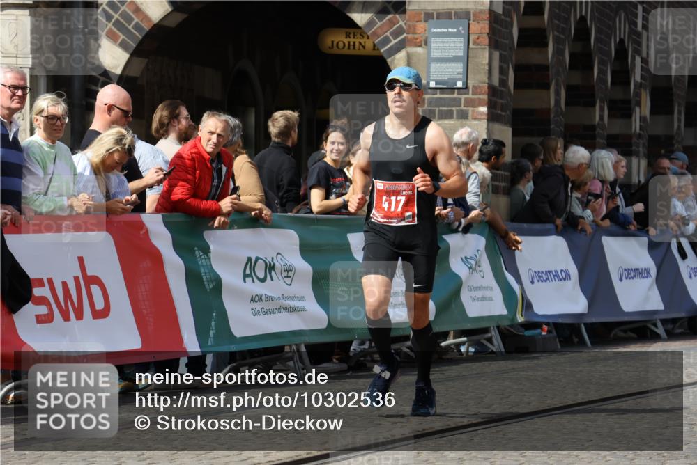 13.09.2026 - 21. swb-Marathon Bremen Strokosch-Dieckow http://msf.ph/oto/10302536 13.09.2026 12:53:19 Ziel 417, 2100, 8077, 9522, 2352, 3080, 3606 meine-sportfotos.de