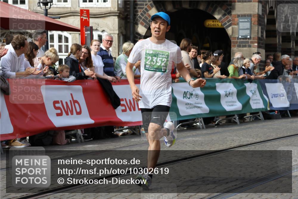 13.09.2026 - 21. swb-Marathon Bremen Strokosch-Dieckow http://msf.ph/oto/10302619 13.09.2026 12:53:31 Ziel 2585, 2670, 7650, 8081, 272, 1089, 1168, 1606, 3606 meine-sportfotos.de