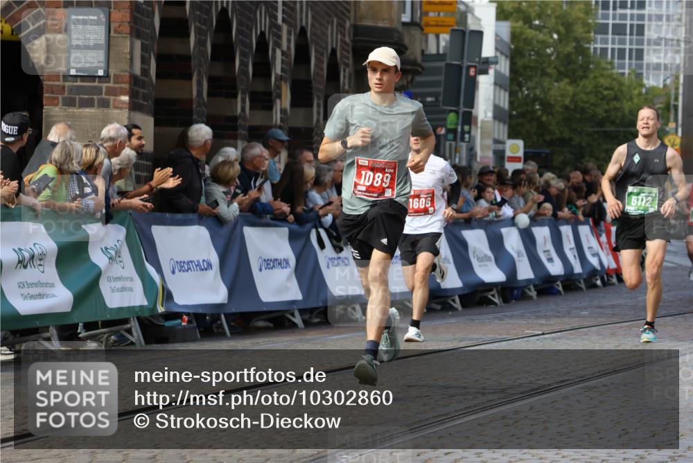 13.09.2026 - 21. swb-Marathon Bremen Strokosch-Dieckow http://msf.ph/oto/10302860 13.09.2026 12:54:02 Ziel 272, 1089, 1168, 1606, 3606, 13212, 1256, 1629, 6112, 9399, 9617 meine-sportfotos.de