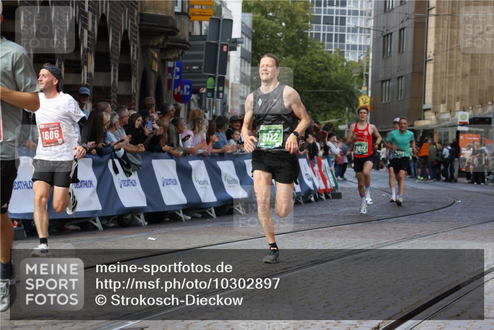 13.09.2026 - 21. swb-Marathon Bremen Strokosch-Dieckow http://msf.ph/oto/10302897 13.09.2026 12:54:03 Ziel 272, 1089, 1168, 1606, 3606, 13212, 1256, 1629, 6112, 9399, 9617 meine-sportfotos.de