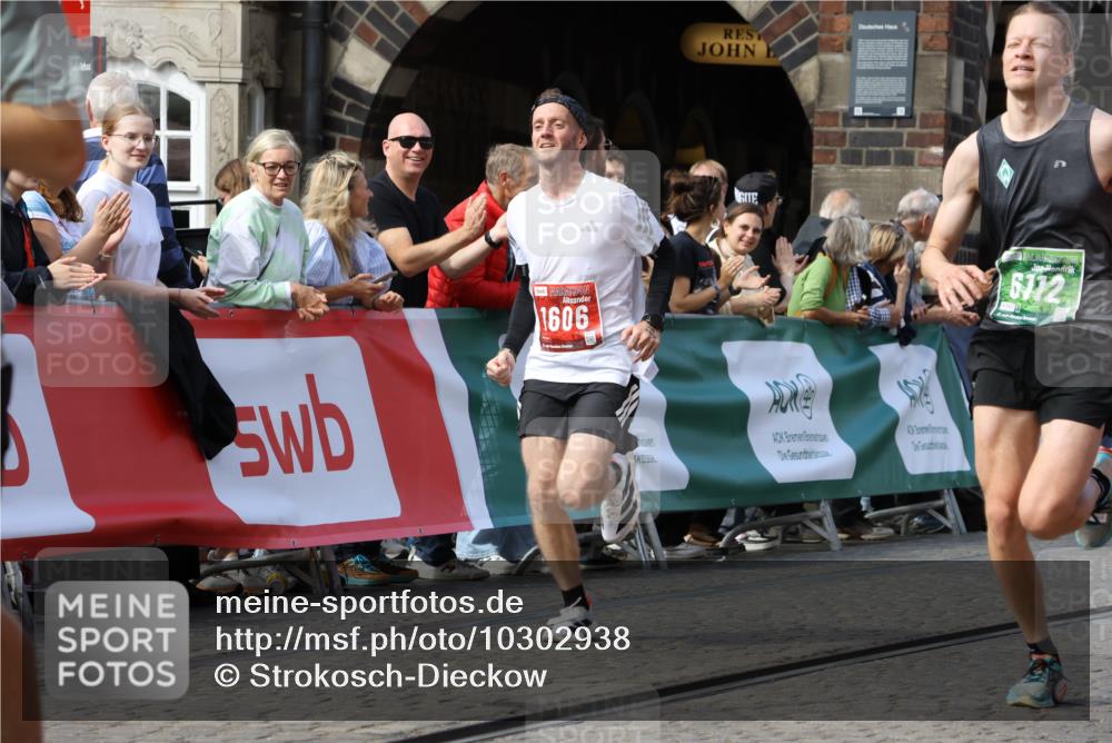 13.09.2026 - 21. swb-Marathon Bremen Strokosch-Dieckow http://msf.ph/oto/10302938 13.09.2026 12:54:04 Ziel 272, 1089, 1168, 1606, 3606, 5160, 13212, 1256, 1629, 9399, 9617 meine-sportfotos.de