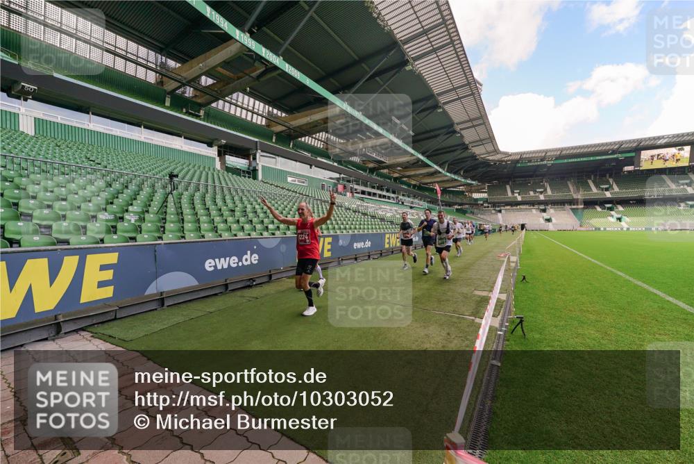 13.09.2026 - 21. swb-Marathon Bremen Michael Burmester http://msf.ph/oto/10303052 13.09.2026 12:42:49 Laufen im Stadion 439, 749, 819, 1009, 1223, 1224, 1411, 1562, 1619, 1667, 1712, 1745, 1822, 1850, 1862, 1879, 1921, 2094, 2207, 2651, 2683, 3251, 3368, 3500, 3584, 3624, 3688, 4096, 4847, 5199, 5316, 5663, 5672, 5828, 6198, 6264, 6359, 6579, 6929, 6991, 7141, 7950, 8311, 8383, 8394, 8689, 8749, 8994, 9120, 9153, 9200, 9233, 9533, 9849, 277, 453, 807, 901, 1248, 1320, 1323, 1472, 1576, 1587, 1717, 1751, 1911, 2141, 2352, 3080, 3606, 5160, 5163, 5912, 6112 meine-sportfotos.de