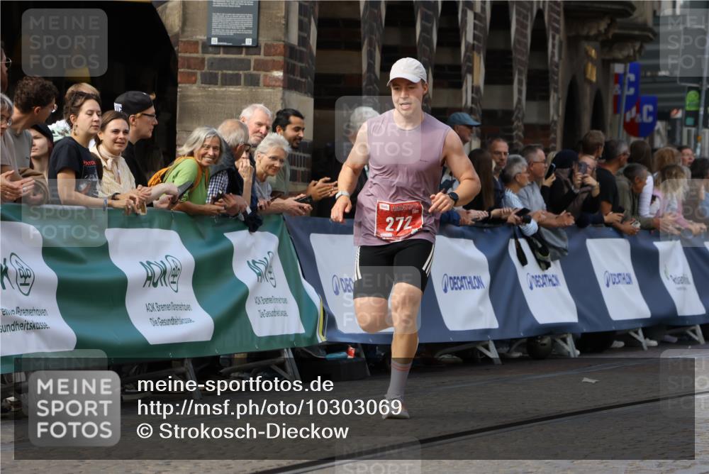 13.09.2026 - 21. swb-Marathon Bremen Strokosch-Dieckow http://msf.ph/oto/10303069 13.09.2026 12:54:10 Ziel 272, 5160, 13212 meine-sportfotos.de