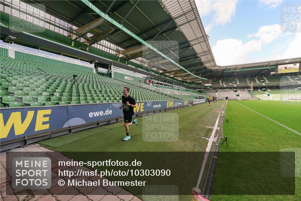 13.09.2026 - 21. swb-Marathon Bremen Michael Burmester http://msf.ph/oto/10303090 13.09.2026 12:43:02 Laufen im Stadion 439, 749, 819, 1009, 1223, 1224, 1562, 1619, 1667, 1712, 1745, 1822, 1850, 1862, 1879, 1921, 2094, 2207, 2651, 2683, 3251, 3368, 3500, 3584, 3624, 3688, 4096, 4847, 5143, 5199, 5316, 5601, 5663, 5672, 5776, 5828, 6264, 6359, 6579, 6929, 6991, 7141, 7170, 7841, 7950, 8311, 8383, 8394, 8689, 8749, 8850, 8994, 9120, 9153, 9200, 9233, 9533, 9849, 277, 453, 807, 862, 901, 1248, 1320, 1323, 1472, 1576, 1587, 1717, 1751, 1911, 5160, 5163, 5912 meine-sportfotos.de