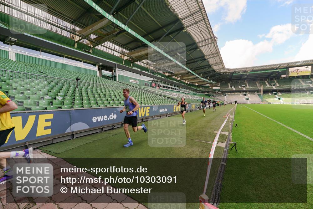 13.09.2026 - 21. swb-Marathon Bremen Michael Burmester http://msf.ph/oto/10303091 13.09.2026 12:43:08 Laufen im Stadion 439, 749, 819, 1009, 1223, 1224, 1372, 1562, 1619, 1667, 1712, 1745, 1850, 1862, 1879, 1921, 2094, 2207, 2651, 2683, 3251, 3368, 3500, 3584, 3688, 4096, 4847, 4904, 5143, 5199, 5316, 5601, 5663, 5672, 5776, 5828, 6359, 6579, 6929, 6991, 7141, 7170, 7841, 7950, 8311, 8383, 8394, 8689, 8749, 8850, 8994, 9120, 9153, 9200, 9233, 9533, 9849, 277, 453, 807, 862, 901, 1248, 1320, 1323, 1472, 1576, 1587, 1717, 1751, 5160, 5163, 5912 meine-sportfotos.de