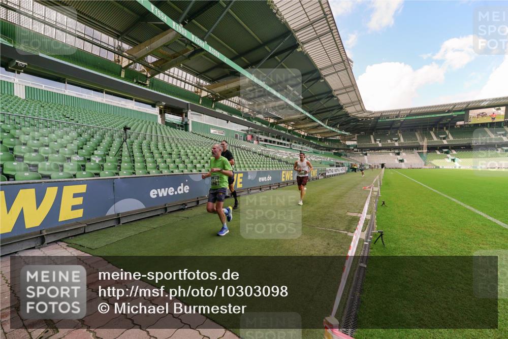13.09.2026 - 21. swb-Marathon Bremen Michael Burmester http://msf.ph/oto/10303098 13.09.2026 12:43:16 Laufen im Stadion 439, 623, 749, 819, 969, 1009, 1223, 1224, 1372, 1562, 1619, 1667, 1712, 1745, 1770, 1850, 1862, 1879, 1921, 2094, 2207, 2651, 2683, 3251, 3368, 3500, 3584, 3688, 4096, 4739, 4847, 4904, 5143, 5199, 5316, 5369, 5601, 5663, 5672, 5776, 5828, 6359, 6579, 6929, 6991, 7141, 7170, 7841, 7950, 8311, 8383, 8394, 8689, 8749, 8850, 8994, 9120, 9153, 9200, 9233, 9533, 9849, 126, 453, 640, 671, 735, 807, 862, 901, 912, 1136, 1248, 1472, 1576, 1587, 1717, 1751, 5160, 5163, 5912 meine-sportfotos.de