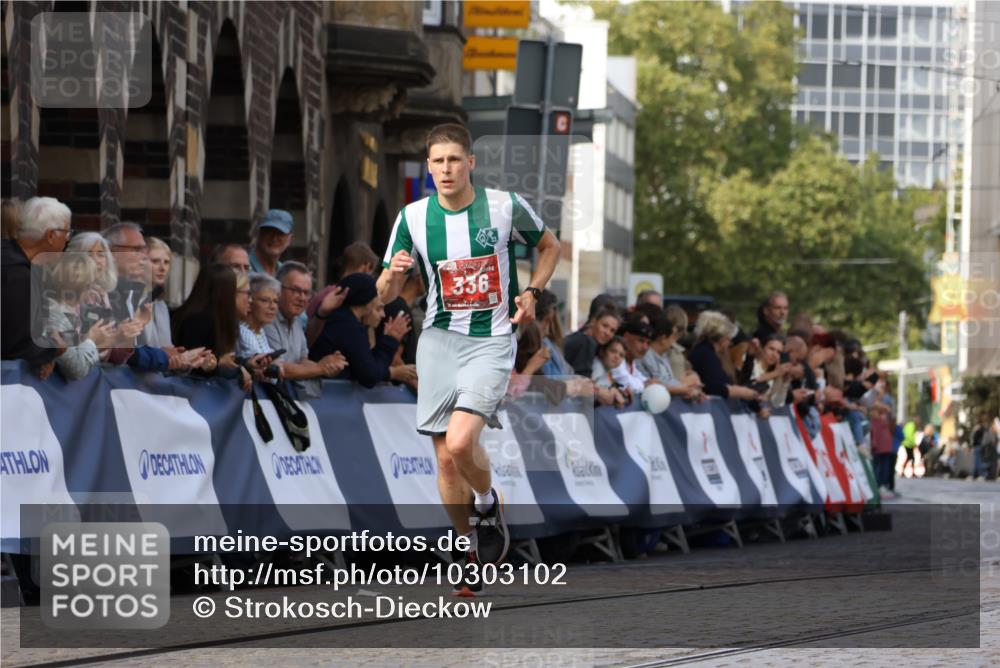 13.09.2026 - 21. swb-Marathon Bremen Strokosch-Dieckow http://msf.ph/oto/10303102 13.09.2026 12:54:25 Ziel 1256, 1629, 6112, 9399, 9617, 1020 meine-sportfotos.de