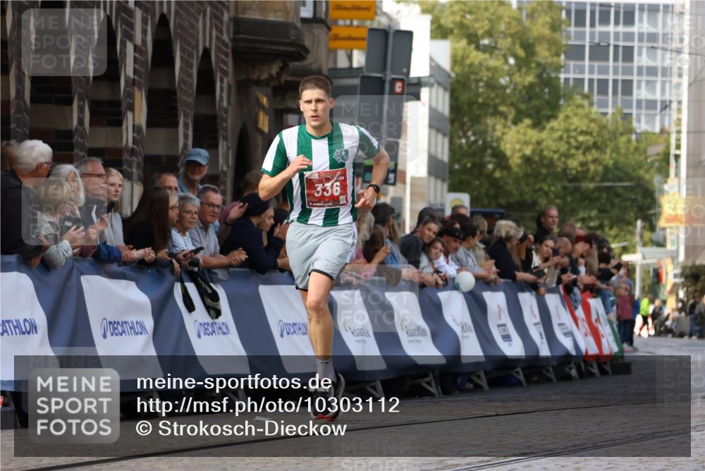 13.09.2026 - 21. swb-Marathon Bremen Strokosch-Dieckow http://msf.ph/oto/10303112 13.09.2026 12:54:25 Ziel 1256, 1629, 6112, 9399, 9617, 1020 meine-sportfotos.de