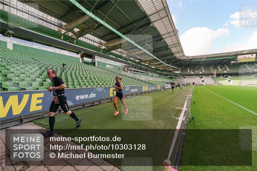 13.09.2026 - 21. swb-Marathon Bremen Michael Burmester http://msf.ph/oto/10303128 13.09.2026 12:43:49 Laufen im Stadion 439, 493, 623, 678, 681, 749, 819, 969, 1009, 1223, 1224, 1335, 1372, 1498, 1562, 1619, 1696, 1712, 1745, 1770, 1879, 1921, 2098, 2207, 2651, 2683, 3251, 3500, 3584, 3688, 4096, 4118, 4328, 4739, 4847, 4904, 5143, 5199, 5316, 5369, 5601, 5663, 5776, 5828, 6359, 6579, 6973, 7015, 7170, 7265, 7841, 7950, 8028, 8311, 8689, 8749, 8850, 8994, 9120, 9137, 9153, 9200, 9233, 9533, 9849, 13063, 13237, 126, 371, 453, 603, 640, 650, 671, 735, 744, 807, 862, 912, 957, 1136, 1336 meine-sportfotos.de