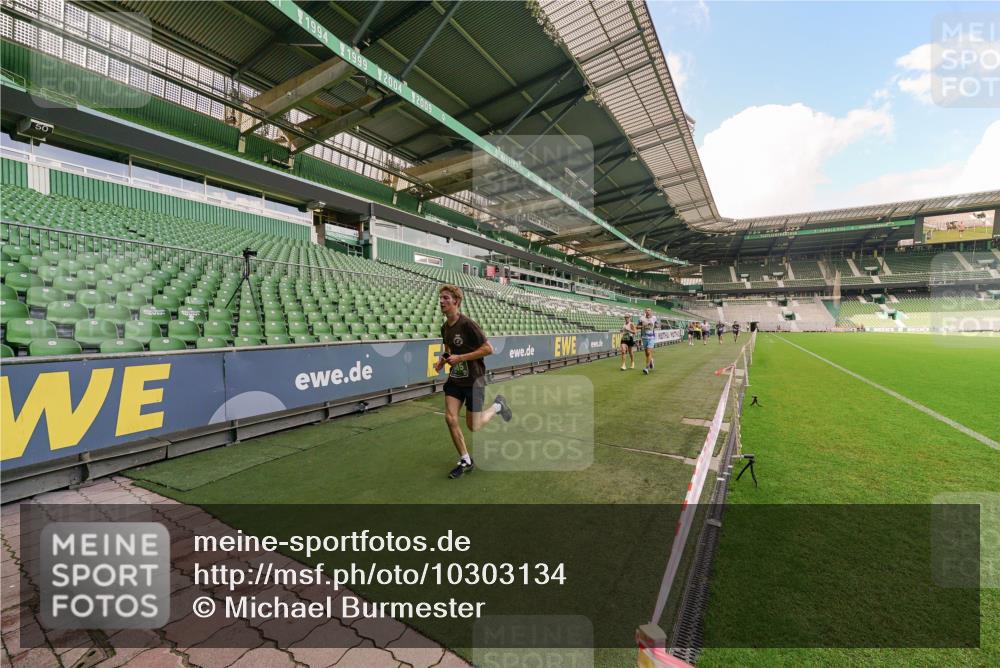 13.09.2026 - 21. swb-Marathon Bremen Michael Burmester http://msf.ph/oto/10303134 13.09.2026 12:43:52 Laufen im Stadion 439, 493, 623, 678, 681, 749, 819, 969, 1009, 1223, 1224, 1301, 1335, 1372, 1498, 1562, 1696, 1712, 1745, 1770, 1879, 1921, 2098, 2207, 2651, 2683, 3251, 3500, 3584, 3688, 4096, 4118, 4328, 4739, 4847, 4904, 5143, 5199, 5316, 5369, 5601, 5663, 5776, 5828, 6359, 6579, 6973, 7015, 7170, 7265, 7715, 7841, 7950, 8028, 8311, 8689, 8749, 8850, 8994, 9120, 9137, 9153, 9200, 9233, 9533, 9849, 13063, 13237, 126, 371, 453, 603, 640, 650, 671, 735, 744, 807, 862, 912, 957, 1136, 1336 meine-sportfotos.de