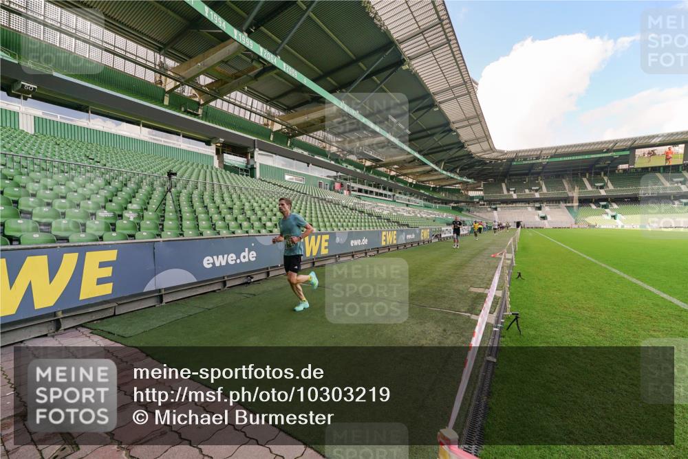 13.09.2026 - 21. swb-Marathon Bremen Michael Burmester http://msf.ph/oto/10303219 13.09.2026 12:45:12 Laufen im Stadion 195, 280, 339, 474, 493, 508, 623, 678, 681, 715, 788, 969, 1017, 1241, 1264, 1277, 1301, 1335, 1372, 1498, 1696, 1770, 1863, 1937, 1975, 2020, 2084, 2098, 3092, 3271, 3609, 4110, 4118, 4157, 4328, 4739, 4904, 5092, 5369, 5719, 5996, 6918, 6973, 7015, 7206, 7265, 7336, 7478, 7715, 8028, 8054, 8096, 8319, 8325, 8756, 8936, 9070, 9129, 9137, 9273, 9306, 9583, 9642, 13063, 13168, 13237, 126, 371, 603, 640, 650, 671, 735, 744, 912, 957, 1336, 1411, 1667, 1822, 1850 meine-sportfotos.de