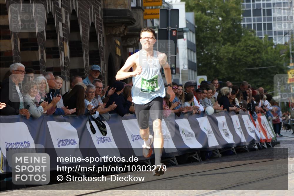 13.09.2026 - 21. swb-Marathon Bremen Strokosch-Dieckow http://msf.ph/oto/10303278 13.09.2026 12:55:13 Ziel 13085, 3744 meine-sportfotos.de