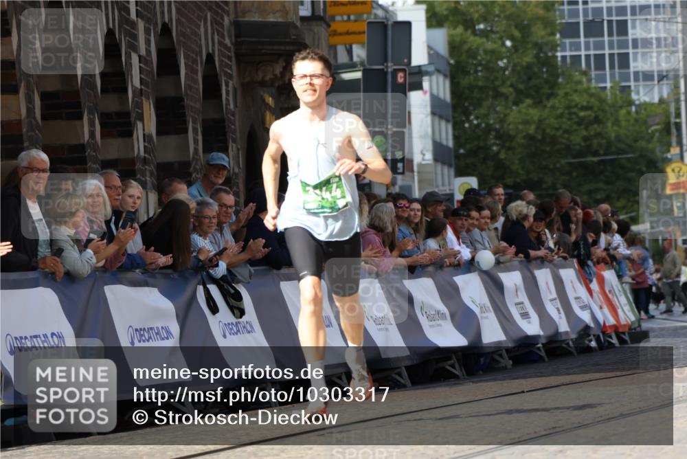 13.09.2026 - 21. swb-Marathon Bremen Strokosch-Dieckow http://msf.ph/oto/10303317 13.09.2026 12:55:13 Ziel 13085, 3744 meine-sportfotos.de