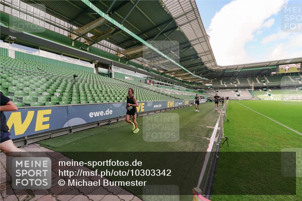 13.09.2026 - 21. swb-Marathon Bremen Michael Burmester http://msf.ph/oto/10303342 13.09.2026 12:46:24 Laufen im Stadion 195, 280, 474, 508, 538, 567, 604, 697, 788, 868, 1017, 1034, 1181, 1241, 1277, 1554, 1863, 2020, 2021, 2084, 2087, 2297, 2538, 2809, 2889, 3092, 3196, 3271, 3424, 3520, 3609, 4110, 4157, 4236, 4777, 4808, 5024, 5092, 5238, 5283, 5674, 5719, 5725, 6053, 6686, 6815, 6918, 7102, 7336, 7478, 7814, 7871, 8054, 8096, 8319, 8325, 8331, 8334, 8670, 8701, 8756, 8936, 8983, 9070, 9129, 9273, 9306, 9495, 9544, 9583, 9642, 9813, 13034, 439, 1667, 1850 meine-sportfotos.de