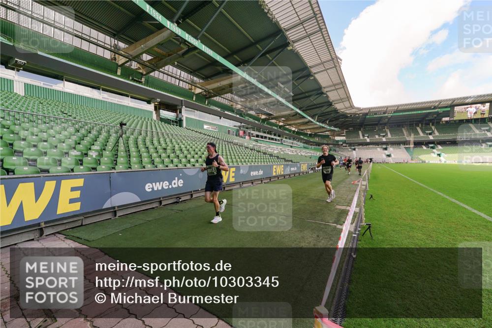 13.09.2026 - 21. swb-Marathon Bremen Michael Burmester http://msf.ph/oto/10303345 13.09.2026 12:46:26 Laufen im Stadion 195, 280, 474, 508, 538, 567, 604, 697, 788, 868, 1017, 1034, 1181, 1241, 1277, 1554, 1863, 2020, 2021, 2084, 2087, 2297, 2538, 2809, 2889, 3092, 3118, 3196, 3271, 3424, 3520, 3609, 4110, 4157, 4236, 4239, 4729, 4777, 4808, 5024, 5092, 5238, 5283, 5674, 5719, 5725, 6053, 6686, 6815, 6918, 7102, 7336, 7478, 7814, 7871, 8054, 8096, 8319, 8325, 8331, 8334, 8670, 8701, 8756, 8936, 8983, 9070, 9129, 9273, 9306, 9495, 9544, 9583, 9642, 9813, 13034, 439, 1667, 1850 meine-sportfotos.de