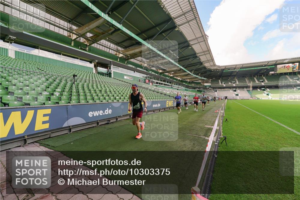 13.09.2026 - 21. swb-Marathon Bremen Michael Burmester http://msf.ph/oto/10303375 13.09.2026 12:46:43 Laufen im Stadion 195, 474, 538, 567, 604, 621, 697, 788, 868, 1017, 1034, 1181, 1241, 1277, 1554, 1863, 2021, 2084, 2087, 2297, 2538, 2646, 2809, 2889, 3118, 3196, 3284, 3297, 3424, 3520, 4025, 4110, 4157, 4236, 4239, 4729, 4777, 4808, 4992, 5024, 5238, 5283, 5674, 5719, 5725, 5976, 6053, 6686, 6784, 6815, 6918, 7102, 7336, 7478, 7814, 7871, 8054, 8060, 8096, 8319, 8325, 8331, 8334, 8670, 8701, 8756, 8936, 8983, 9061, 9070, 9273, 9306, 9495, 9544, 9642, 9689, 9813, 9918, 13034, 439 meine-sportfotos.de