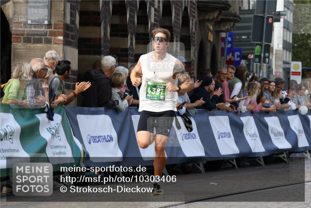 13.09.2026 - 21. swb-Marathon Bremen Strokosch-Dieckow http://msf.ph/oto/10303406 13.09.2026 12:55:32 Ziel 3744, 1724, 4381, 9630 meine-sportfotos.de