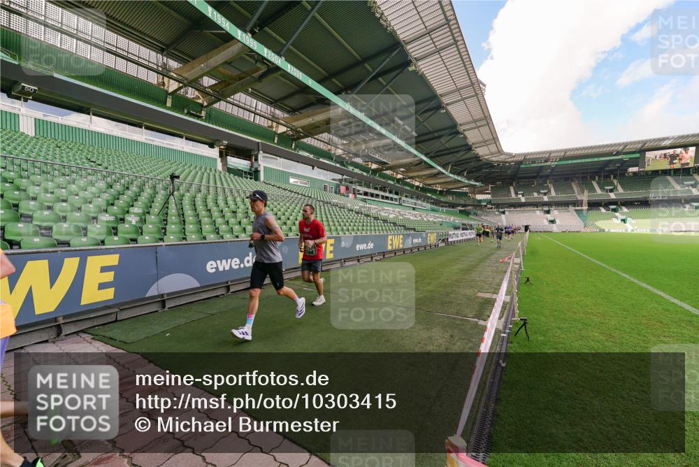 13.09.2026 - 21. swb-Marathon Bremen Michael Burmester http://msf.ph/oto/10303415 13.09.2026 12:47:01 Laufen im Stadion 195, 538, 567, 604, 621, 697, 868, 1017, 1034, 1181, 1241, 1554, 1863, 2021, 2084, 2087, 2266, 2297, 2538, 2646, 2809, 2889, 2956, 3118, 3196, 3242, 3284, 3297, 3424, 3520, 3794, 4025, 4157, 4236, 4239, 4614, 4729, 4777, 4808, 4992, 5024, 5238, 5283, 5674, 5719, 5725, 5803, 5976, 6053, 6686, 6708, 6784, 6815, 7102, 7336, 7538, 7814, 7871, 8060, 8319, 8325, 8331, 8334, 8611, 8621, 8670, 8701, 8756, 8936, 8980, 8983, 9061, 9273, 9495, 9544, 9689, 9813, 9918, 13034, 439 meine-sportfotos.de
