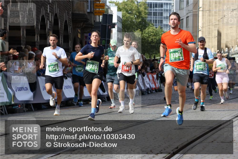 13.09.2026 - 21. swb-Marathon Bremen Strokosch-Dieckow http://msf.ph/oto/10303430 13.09.2026 13:30:01 Ziel 124, 716, 1073, 1243, 1581, 1861, 2076, 2289, 2742, 3030, 3320, 3618, 3667, 4115, 4575, 4576, 5244, 6006, 6127, 6384, 6725, 6930, 7079, 7384, 7426, 7884, 8481, 8594, 8612, 8771, 9049, 9534, 9747, 9770, 10013, 13031, 881, 1308, 1611, 1909, 1938, 2364, 4763, 5039, 5348, 5615, 6225, 6720, 6942, 6992, 6994, 7184, 7609, 7932, 7966, 8115, 8441, 9125, 9529 meine-sportfotos.de