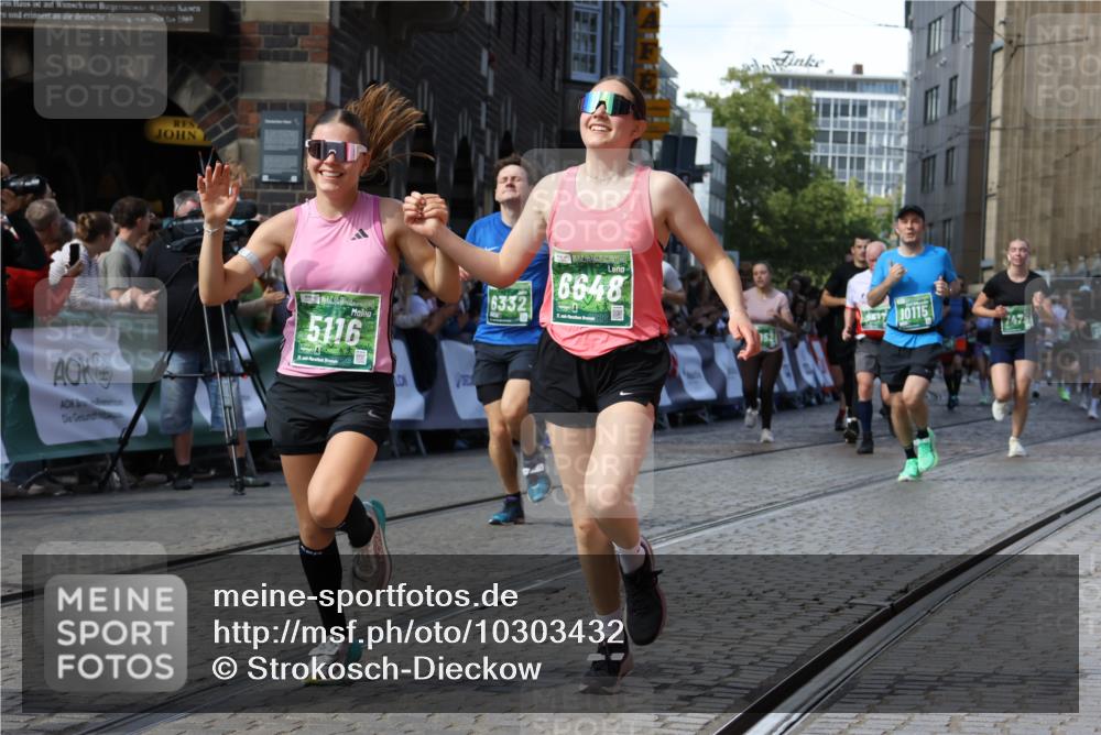 13.09.2026 - 21. swb-Marathon Bremen Strokosch-Dieckow http://msf.ph/oto/10303432 13.09.2026 13:23:47 Ziel 135, 672, 2371, 2409, 2490, 2627, 2899, 3078, 3138, 3173, 3531, 3856, 3861, 3939, 5820, 5821, 6843, 6848, 6923, 8560, 8863, 9088, 9196, 9436, 10127, 342, 2210, 2288, 2517, 3044, 4671, 5104, 5146, 5397, 5623, 6332, 6772, 7094, 7105, 7357, 7475, 7761, 8051, 8052, 10059, 10115, 13007, 13197 meine-sportfotos.de