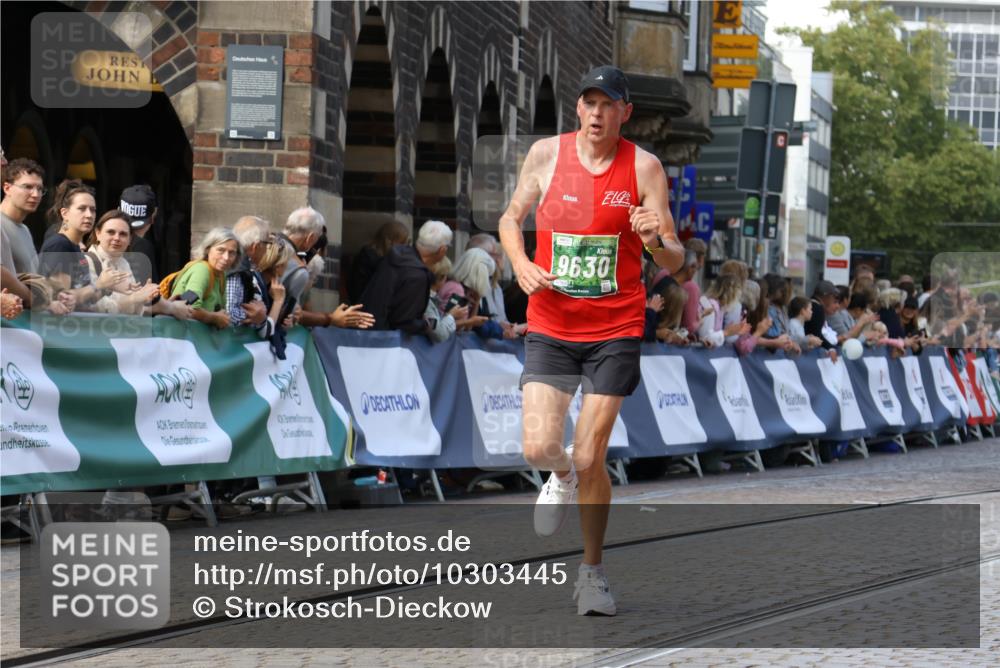 13.09.2026 - 21. swb-Marathon Bremen Strokosch-Dieckow http://msf.ph/oto/10303445 13.09.2026 12:55:35 Ziel 3744, 1724, 2072, 5163, 9630, 10034 meine-sportfotos.de