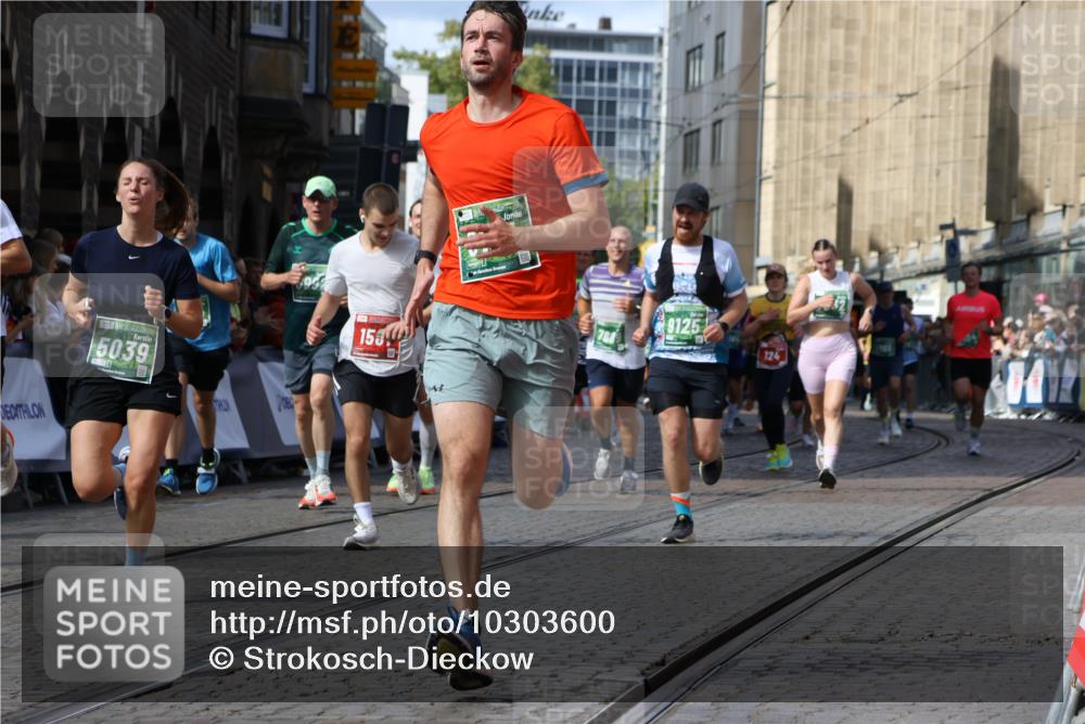 13.09.2026 - 21. swb-Marathon Bremen Strokosch-Dieckow http://msf.ph/oto/10303600 13.09.2026 13:30:02 Ziel 124, 716, 1073, 1243, 1581, 1861, 2076, 2289, 3030, 3320, 3618, 3667, 4115, 4575, 4576, 5244, 6006, 6127, 6384, 6725, 6930, 7079, 7093, 7384, 7426, 7884, 8481, 8594, 8612, 8771, 8899, 9049, 9534, 9747, 9770, 10013, 13031, 881, 1308, 1909, 1938, 2364, 4763, 5039, 5615, 6225, 6720, 6942, 6992, 6994, 7184, 7609, 7932, 7966, 8115, 8441, 9125, 9529 meine-sportfotos.de