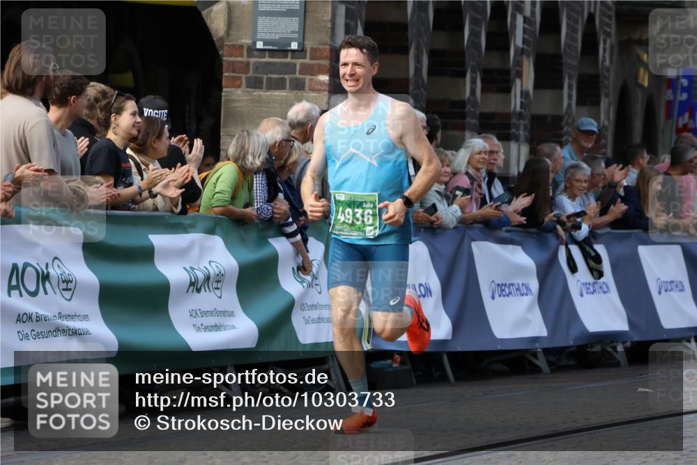 13.09.2026 - 21. swb-Marathon Bremen Strokosch-Dieckow http://msf.ph/oto/10303733 13.09.2026 12:56:33 Ziel 250, 6630, 901, 1288, 4936 meine-sportfotos.de
