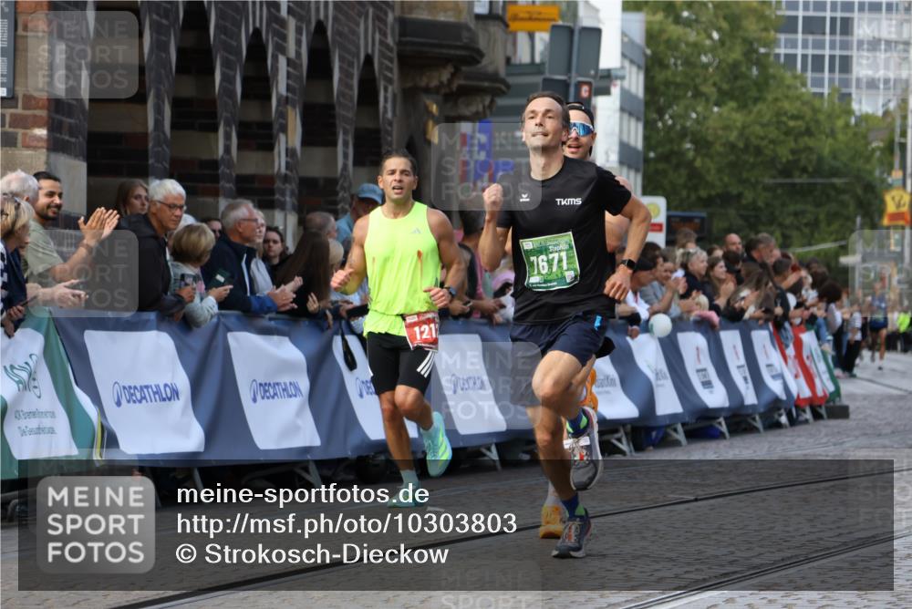 13.09.2026 - 21. swb-Marathon Bremen Strokosch-Dieckow http://msf.ph/oto/10303803 13.09.2026 12:56:54 Ziel 901, 1212, 1288, 4936, 13224, 365, 573, 6201, 7671 meine-sportfotos.de