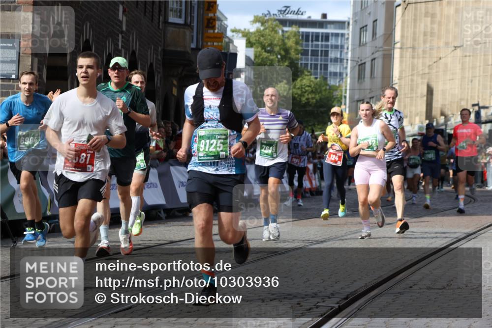 13.09.2026 - 21. swb-Marathon Bremen Strokosch-Dieckow http://msf.ph/oto/10303936 13.09.2026 13:30:04 Ziel 109, 124, 454, 716, 1073, 1173, 1243, 1581, 1861, 2289, 3030, 3320, 3618, 3667, 3908, 4115, 4524, 4575, 4576, 6006, 6127, 6384, 6725, 6930, 7079, 7093, 7384, 7884, 8267, 8481, 8594, 8612, 8771, 8899, 9049, 9534, 9747, 9770, 10013, 13031, 881, 1909, 1938, 2364, 4763, 5615, 6225, 6942, 6992, 6994, 7184, 7609, 7932, 7966, 8115, 8441, 9015, 9529 meine-sportfotos.de