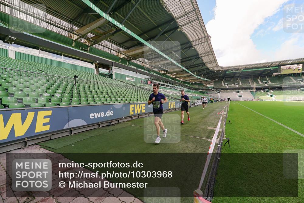 13.09.2026 - 21. swb-Marathon Bremen Michael Burmester http://msf.ph/oto/10303968 13.09.2026 12:47:29 Laufen im Stadion 382, 384, 538, 567, 604, 621, 697, 868, 889, 1034, 1181, 1554, 1872, 2021, 2087, 2266, 2538, 2646, 2809, 2956, 3118, 3196, 3242, 3284, 3297, 3424, 3466, 3520, 3794, 3910, 4025, 4236, 4239, 4614, 4712, 4729, 4777, 4808, 4992, 5024, 5238, 5283, 5674, 5725, 5803, 5976, 6025, 6053, 6058, 6686, 6708, 6784, 6815, 7102, 7399, 7538, 7803, 7814, 7871, 8060, 8334, 8611, 8621, 8670, 8701, 8706, 8980, 8981, 8983, 9010, 9061, 9495, 9544, 9689, 9813, 9918, 13034 meine-sportfotos.de