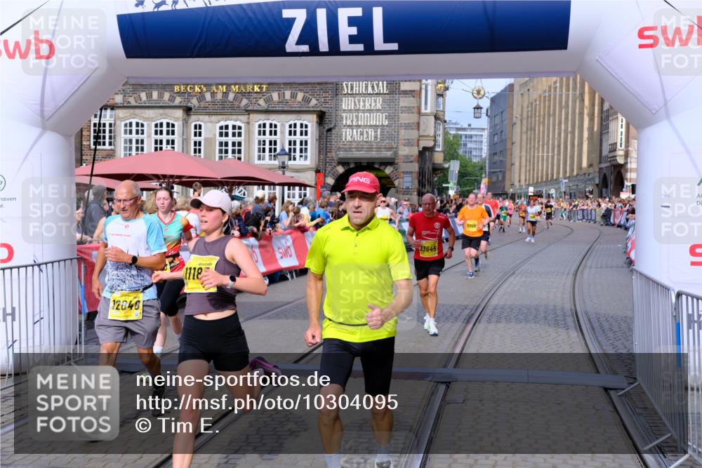 13.09.2026 - 21. swb-Marathon Bremen Tim E. http://msf.ph/oto/10304095 13.09.2026 10:47:35 Ziel 10189, 10310, 10319, 10744, 10898, 11187, 11269, 11462, 11650, 11651, 11814, 12048, 12195, 12298, 12415, 12470, 13528, 13545, 13589, 13613 meine-sportfotos.de