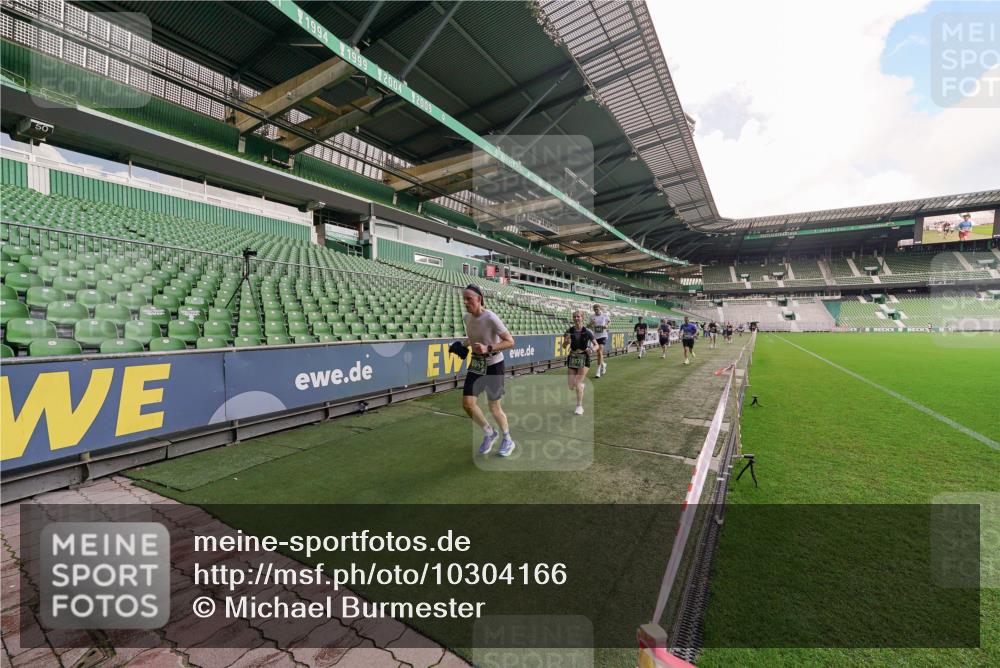 13.09.2026 - 21. swb-Marathon Bremen Michael Burmester http://msf.ph/oto/10304166 13.09.2026 12:49:19 Laufen im Stadion 382, 469, 524, 572, 663, 670, 779, 826, 889, 899, 1349, 1517, 1605, 1723, 1748, 1872, 1925, 2052, 2287, 2288, 2347, 2605, 2750, 2844, 2909, 3043, 3110, 3127, 3197, 3276, 3330, 3466, 3625, 3910, 3973, 4033, 4082, 4247, 4384, 4712, 4732, 4743, 4852, 4898, 4990, 5111, 5377, 5383, 5424, 5517, 5570, 5585, 5594, 5648, 6025, 6058, 6652, 6692, 6842, 6906, 6951, 7064, 7109, 7115, 7121, 7399, 7636, 7803, 7876, 8706, 8877, 8973, 8981, 9010, 9035, 9429, 195 meine-sportfotos.de