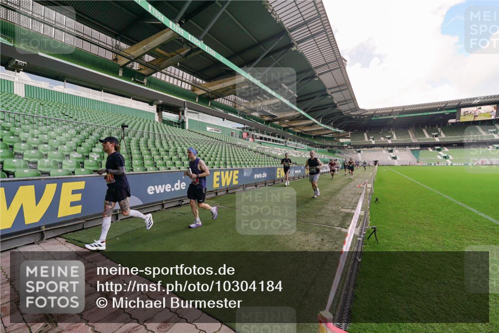 13.09.2026 - 21. swb-Marathon Bremen Michael Burmester http://msf.ph/oto/10304184 13.09.2026 12:49:24 Laufen im Stadion 382, 469, 524, 572, 663, 670, 779, 826, 889, 899, 1349, 1517, 1605, 1723, 1748, 1872, 1925, 2052, 2287, 2288, 2347, 2605, 2750, 2844, 2909, 3043, 3110, 3127, 3197, 3276, 3330, 3625, 3910, 3973, 4033, 4082, 4247, 4384, 4712, 4732, 4743, 4852, 4898, 4990, 5111, 5377, 5383, 5424, 5517, 5570, 5585, 5594, 5648, 6058, 6652, 6692, 6842, 6906, 6951, 7064, 7109, 7115, 7121, 7399, 7636, 7803, 7876, 8706, 8877, 8973, 8981, 9010, 9035, 9429, 195 meine-sportfotos.de