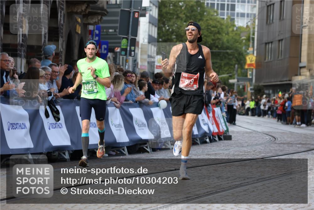 13.09.2026 - 21. swb-Marathon Bremen Strokosch-Dieckow http://msf.ph/oto/10304203 13.09.2026 12:57:58 Ziel 919, 2986, 4795, 6264, 2073, 2099, 9065 meine-sportfotos.de