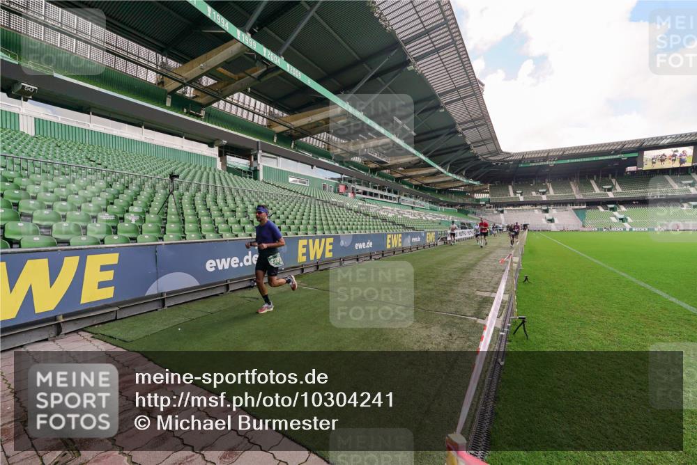 13.09.2026 - 21. swb-Marathon Bremen Michael Burmester http://msf.ph/oto/10304241 13.09.2026 12:50:00 Laufen im Stadion 469, 524, 572, 663, 670, 779, 826, 899, 1513, 1517, 1605, 1723, 1748, 1998, 2052, 2130, 2287, 2288, 2291, 2347, 2360, 2750, 2909, 3043, 3197, 3276, 3330, 3625, 3647, 3973, 4023, 4033, 4082, 4247, 4368, 4384, 4732, 4743, 4852, 4888, 4898, 4990, 5066, 5111, 5155, 5314, 5377, 5383, 5424, 5517, 5532, 5570, 5585, 5594, 5620, 5627, 5636, 5648, 6267, 6471, 6652, 6668, 6692, 6842, 6901, 6906, 7064, 7109, 7115, 7121, 7636, 7876, 9035, 195 meine-sportfotos.de