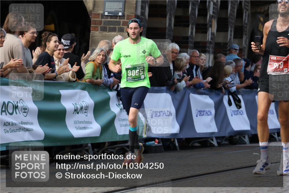 13.09.2026 - 21. swb-Marathon Bremen Strokosch-Dieckow http://msf.ph/oto/10304250 13.09.2026 12:58:00 Ziel 919, 4795, 1604, 1717, 2073, 2099, 9065 meine-sportfotos.de